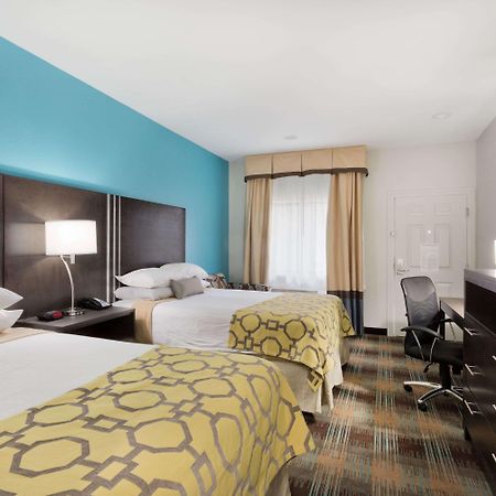 מלון Baymont By Wyndham Bryan College Station מראה חיצוני תמונה