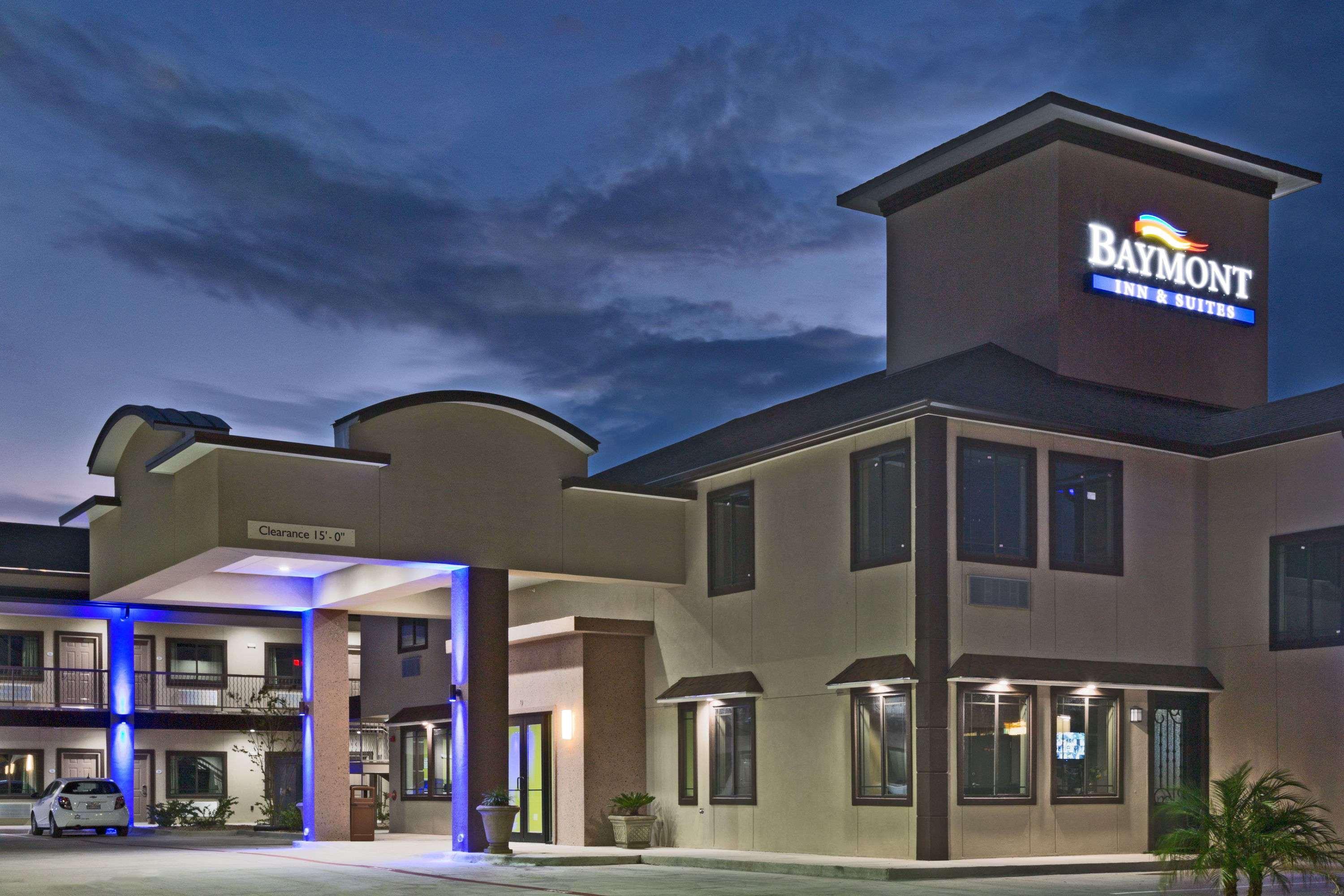 מלון Baymont By Wyndham Bryan College Station מראה חיצוני תמונה
